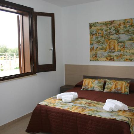 Oasi Guzzetta Hotel&Case Vacanze 马尔萨拉 外观 照片