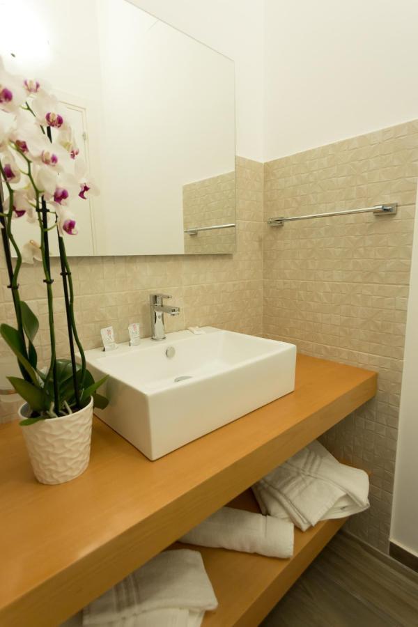 Oasi Guzzetta Hotel&Case Vacanze 马尔萨拉 外观 照片