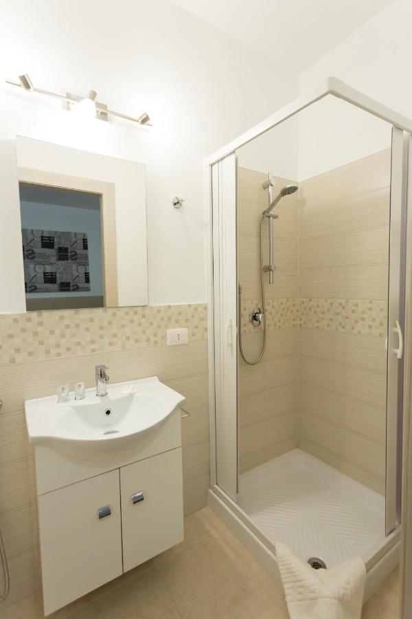Oasi Guzzetta Hotel&Case Vacanze 马尔萨拉 外观 照片