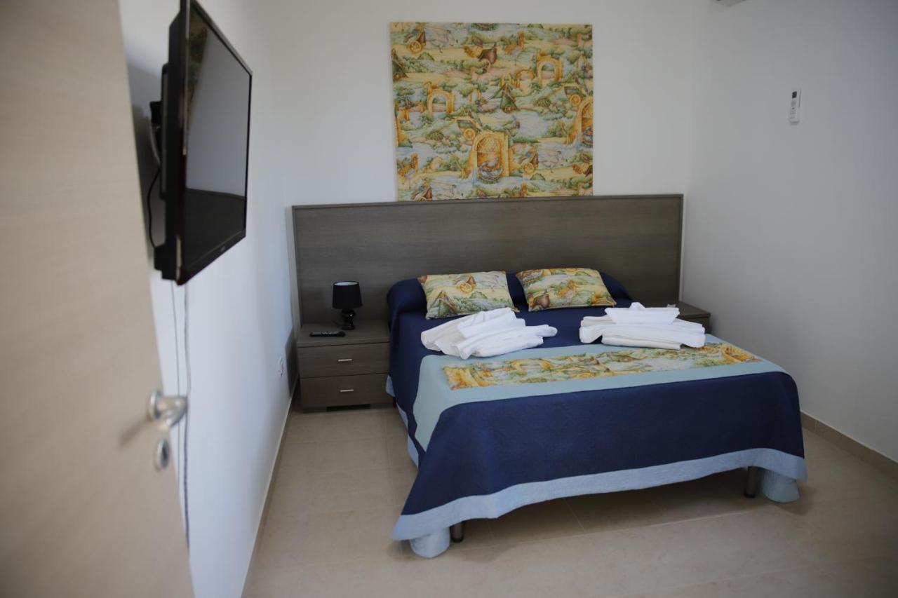 Oasi Guzzetta Hotel&Case Vacanze 马尔萨拉 外观 照片